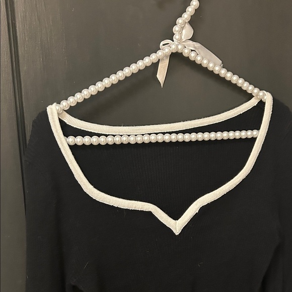 Black Long Sleeve Top with White Trim - Picture 2 of 2